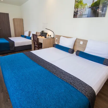 Library Hotel 3*