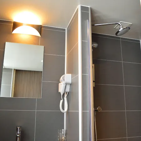 لايبراري فندق أمستردام