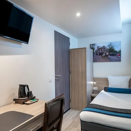 Library Hotel 3*
