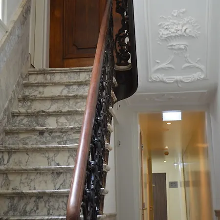 فندق لايبراري أمستردام