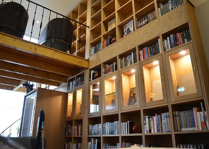 Library מלון אמסטרדם