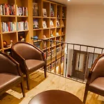 Library Отель Амстердам
