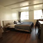Library Hotel 3*