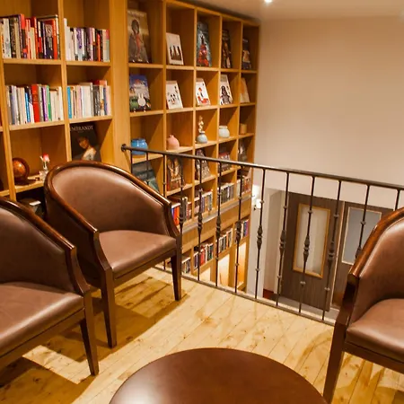 Library מלון אמסטרדם