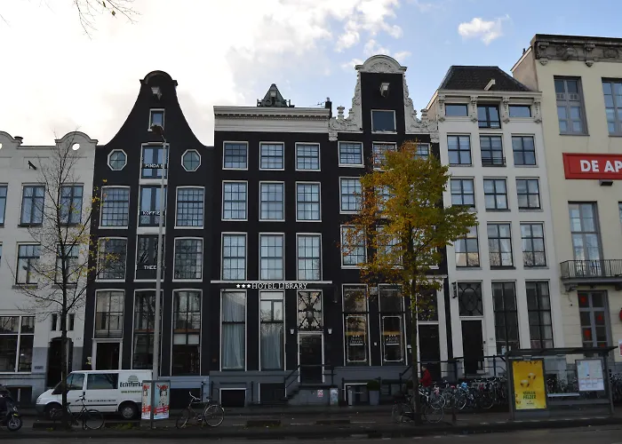 Отель Library 3*